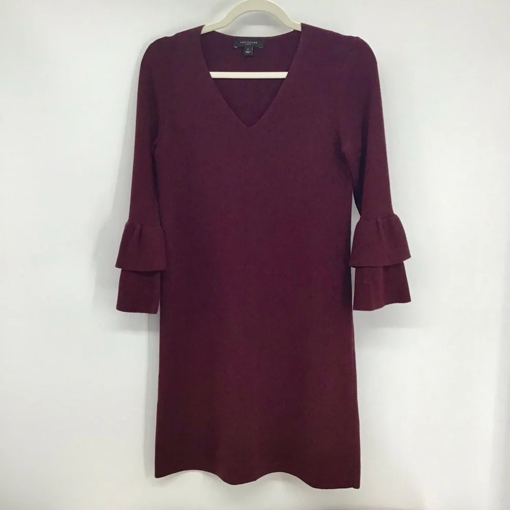 Ann Taylor Women’s Fitted Sweater Dress W/Tiered Bell Sleeve Burgundy Size S